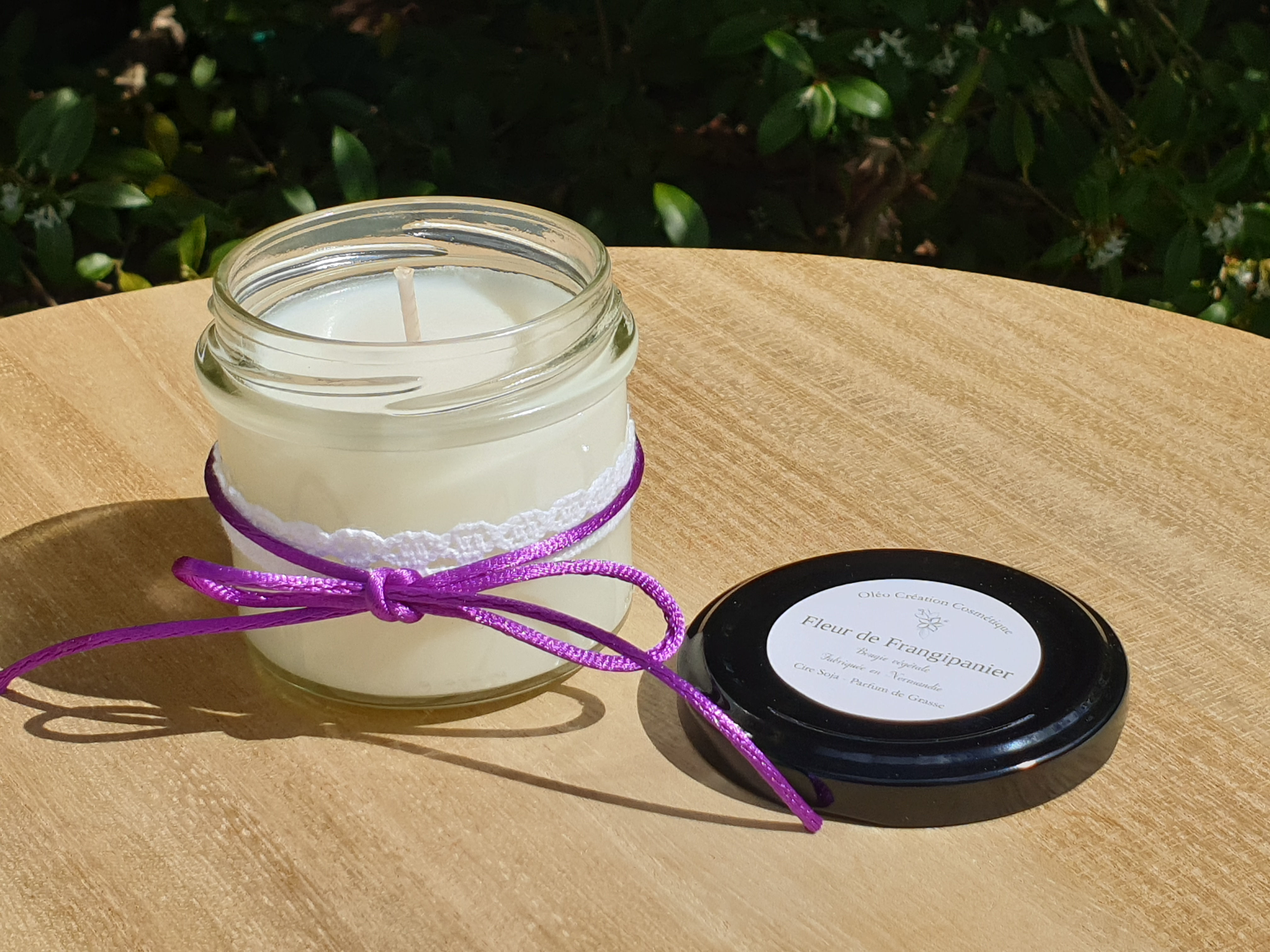 Bougie parfumée Fleur de frangipanier - Moyen modèle