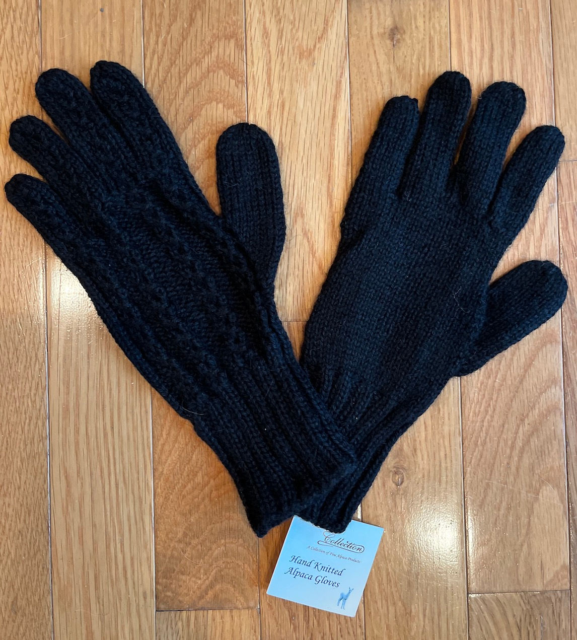 Black Rope Stitch Alpaca Gloves