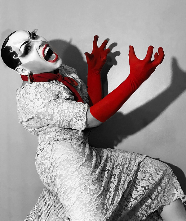 Vampira Em Pandemia.png