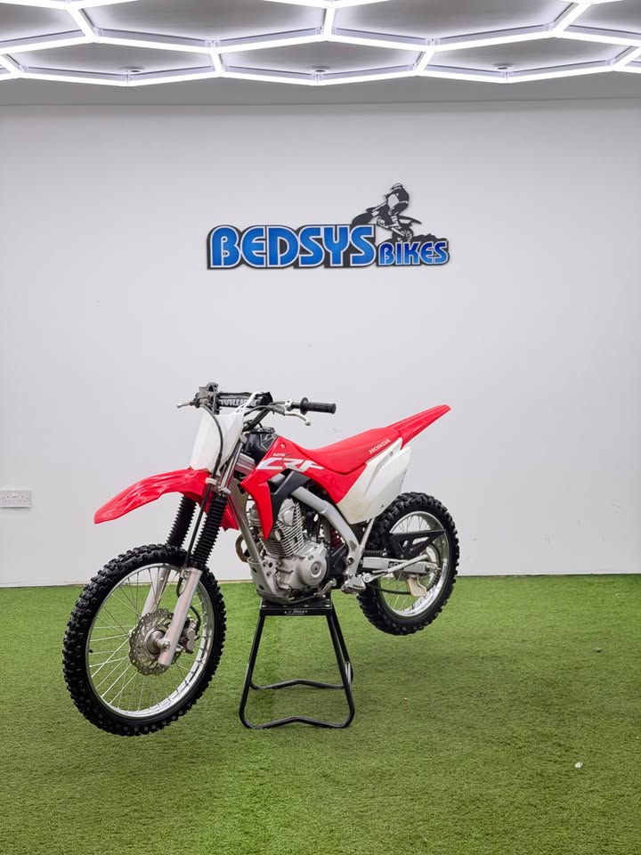 Thumbnail: Honda CRF 125 2019