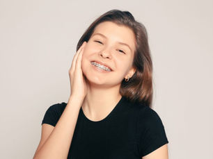 Choosing the Right Orthodontist for Braces: 7 Questions to Ask