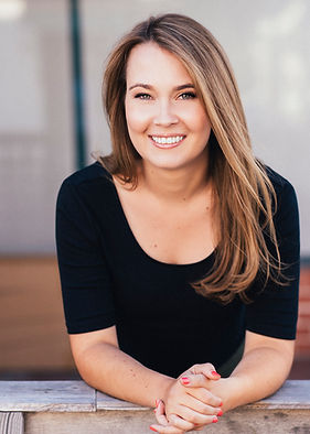 Analisa Winther_About Page_Headshot.jpg