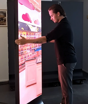 Evet Rent led-näyttö ja ihminen.png