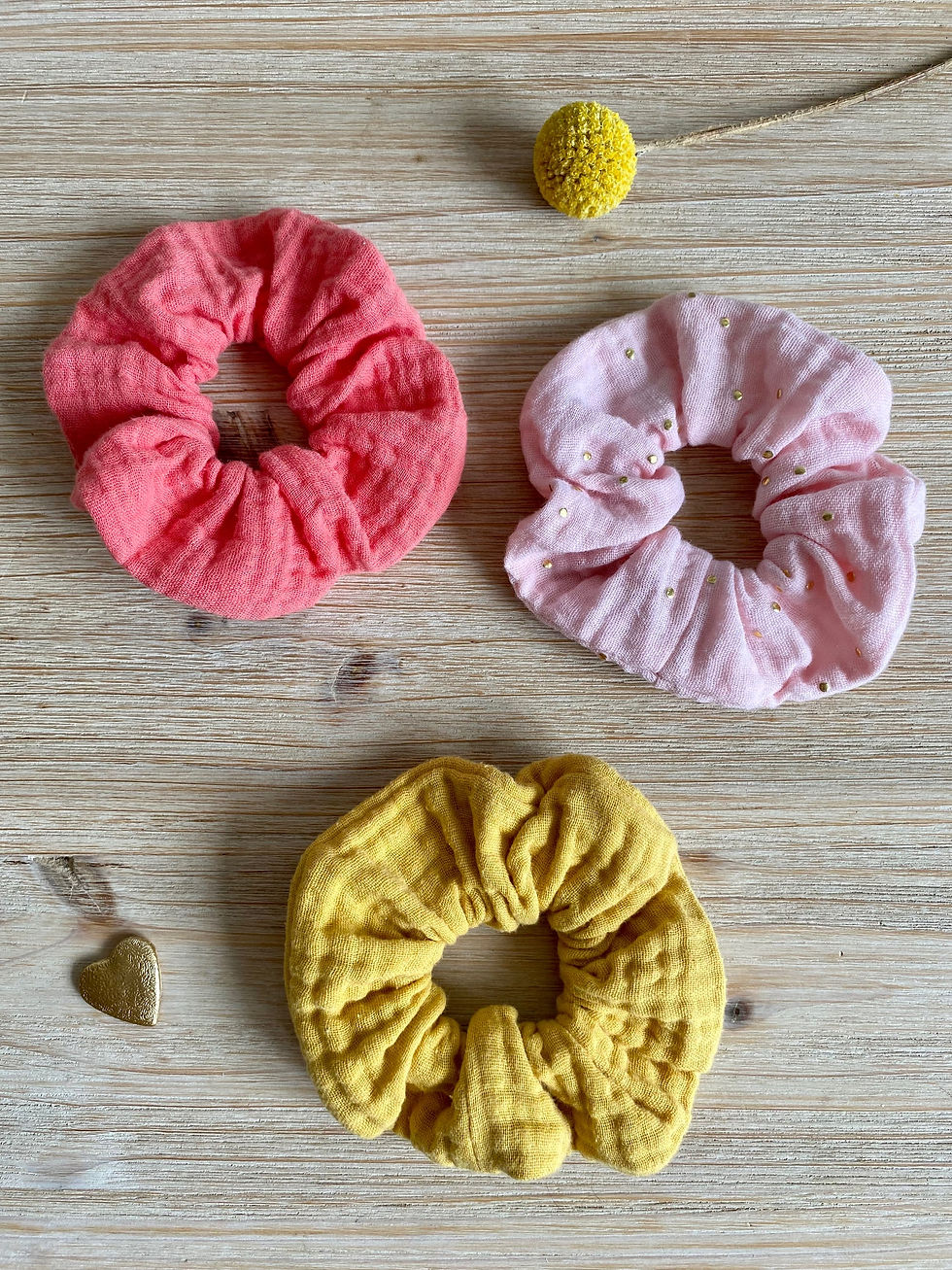 Miniature : 3 chouchous en tissu,  cousus à la main en Baie de Somme