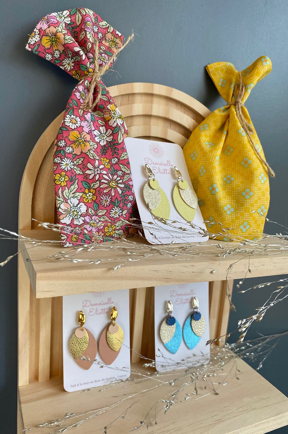 Miniature : Boucles d'oreilles "Henriette" DOREE & cuir coloré, création artisanale