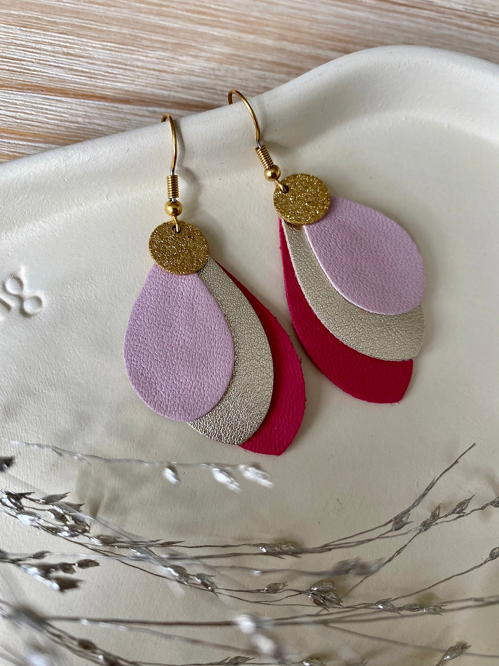 Miniature : Boucles d'oreilles "Salomé" en cuir et acier inoxydable, artisanat français