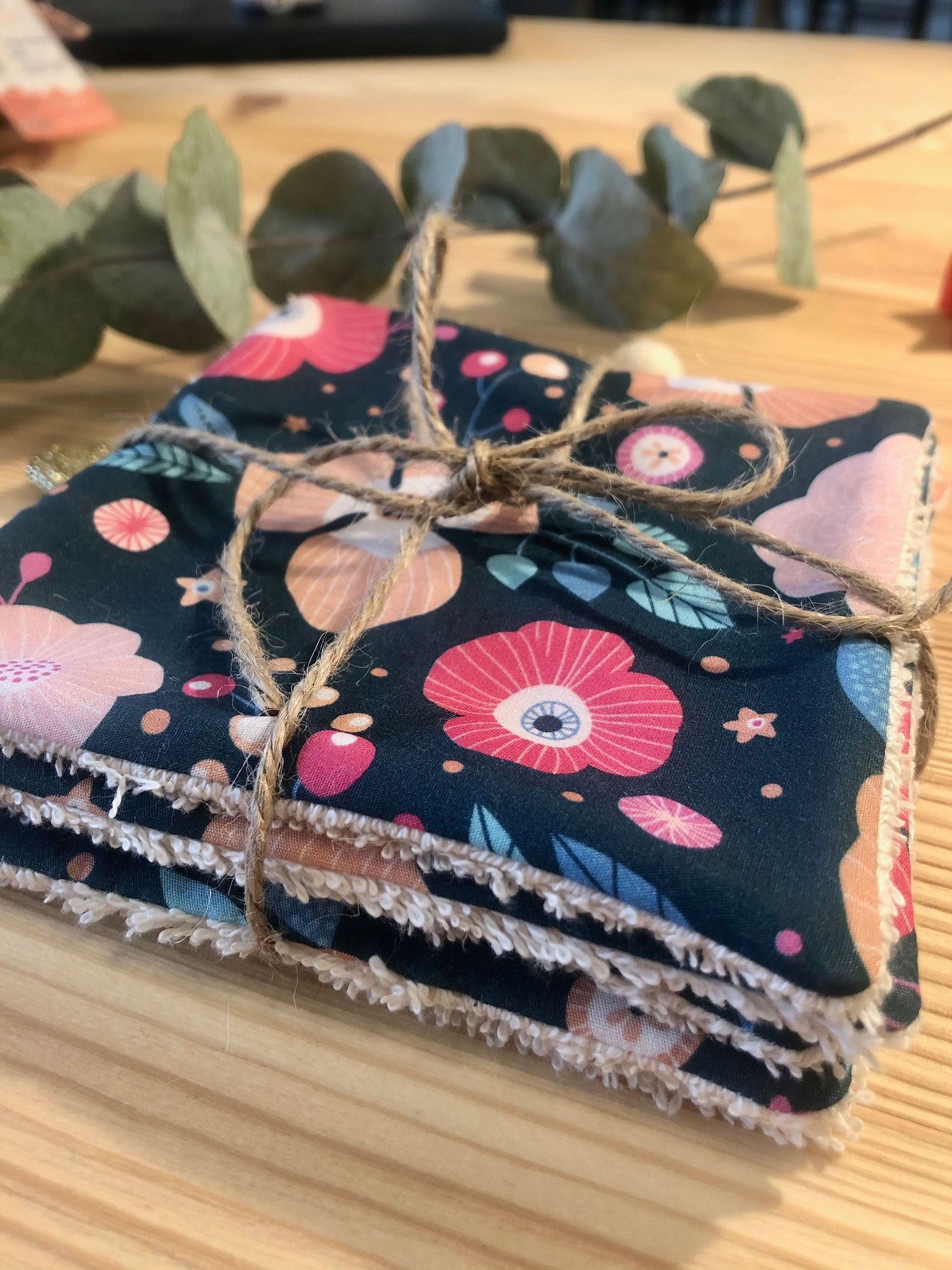 3 lingettes démaquillantes, en coton OekoTex & éponge Bio - cousues à la main