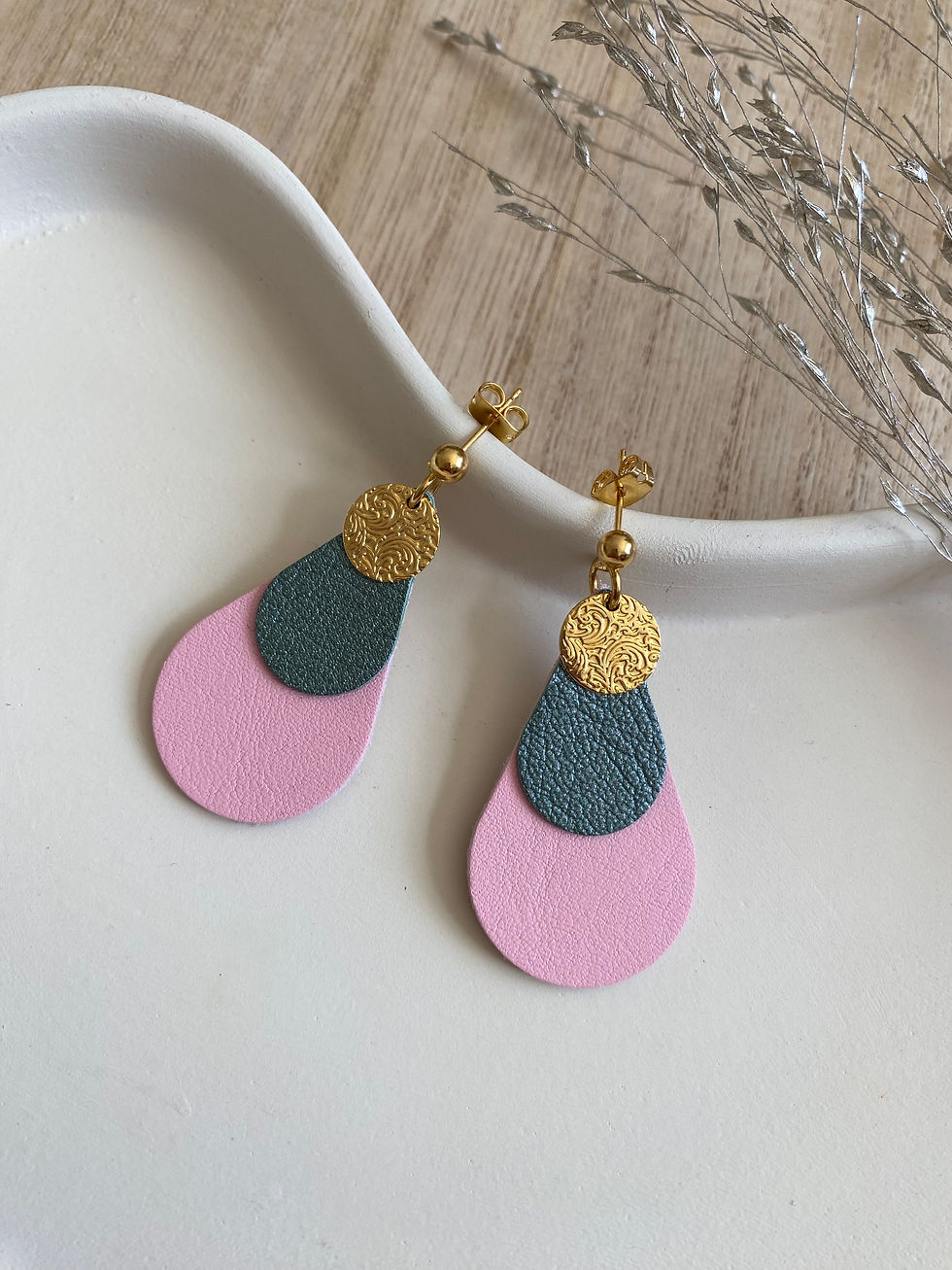 Miniature : Boucles d'oreilles "Simone" en cuir upcyclé, création artisanale