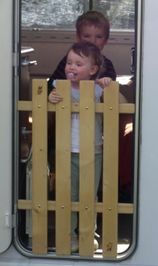 Universal Std Height K9gate 4 Wide Uprights