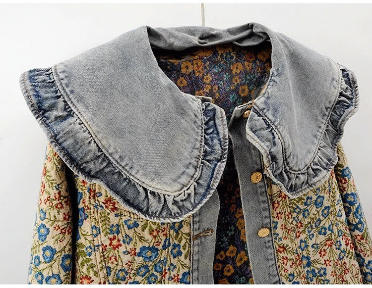 Thumbnail: Big Collar Denim Floral Jacket