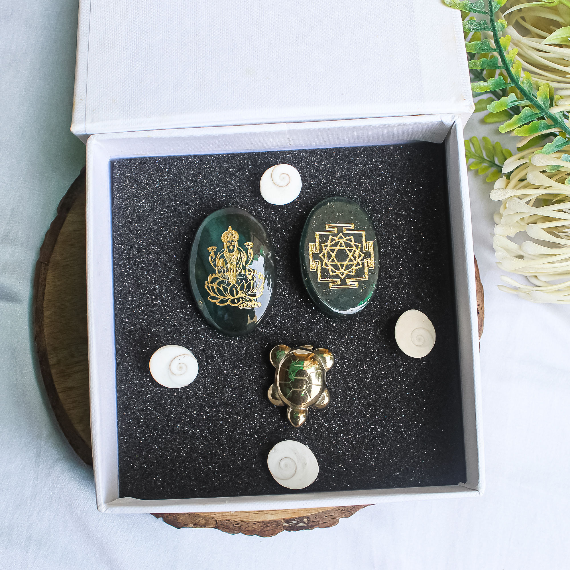 Debt Removal Yantra Crystals Set for Wealth & Abundance