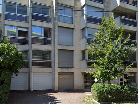 Immeuble résidentiel dans un quartier d'Avignon couvert par le cabinet infirmier