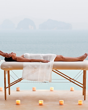 donna in relax durante massaggio