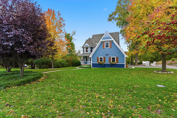 High-quality exterior photo of a residential home for real estate listing in Manhattan, Kansas