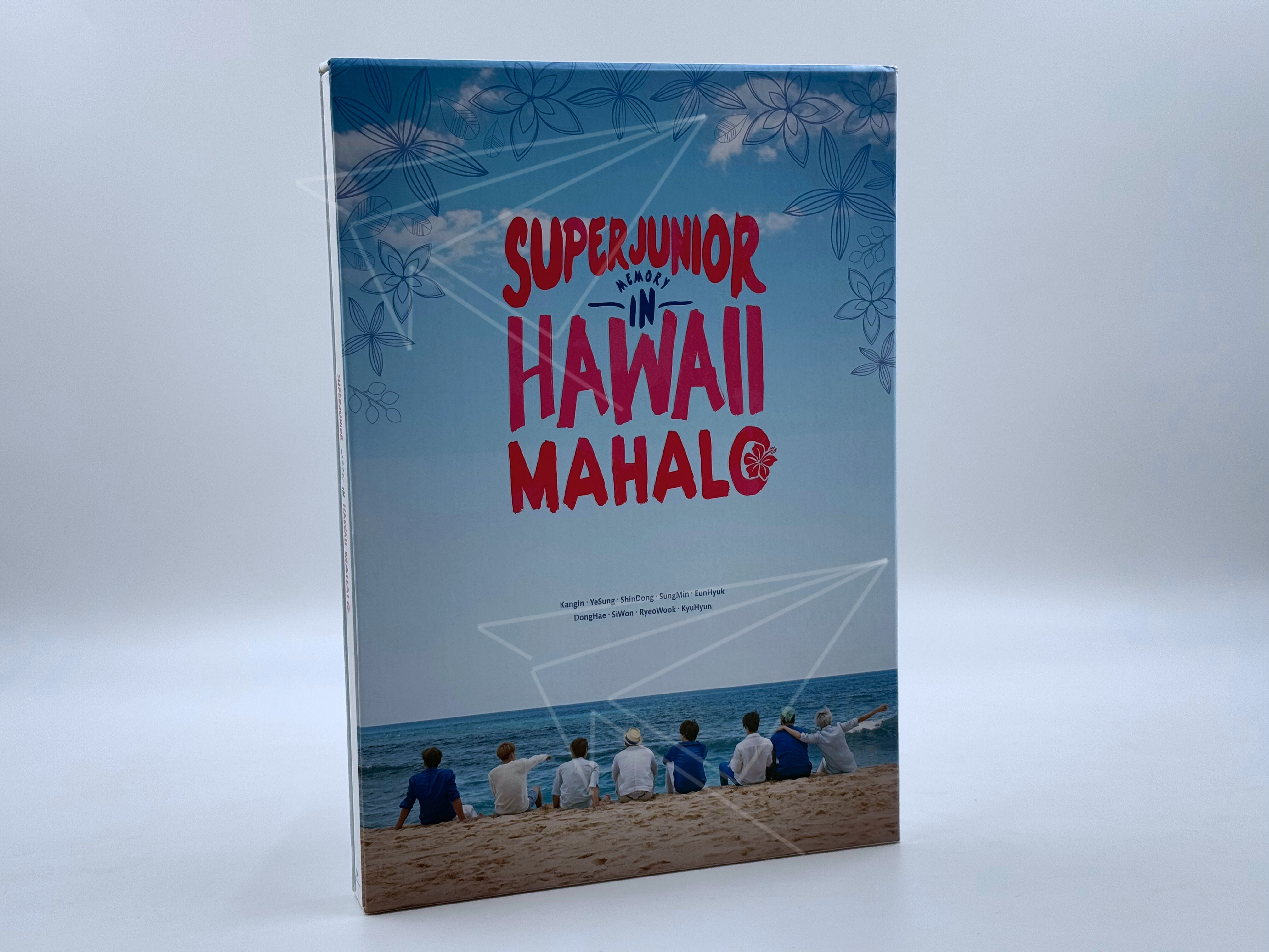 SUPER JUNIOR "IN HAWAII MAHALO" PHOTOBOOK ABIERTO