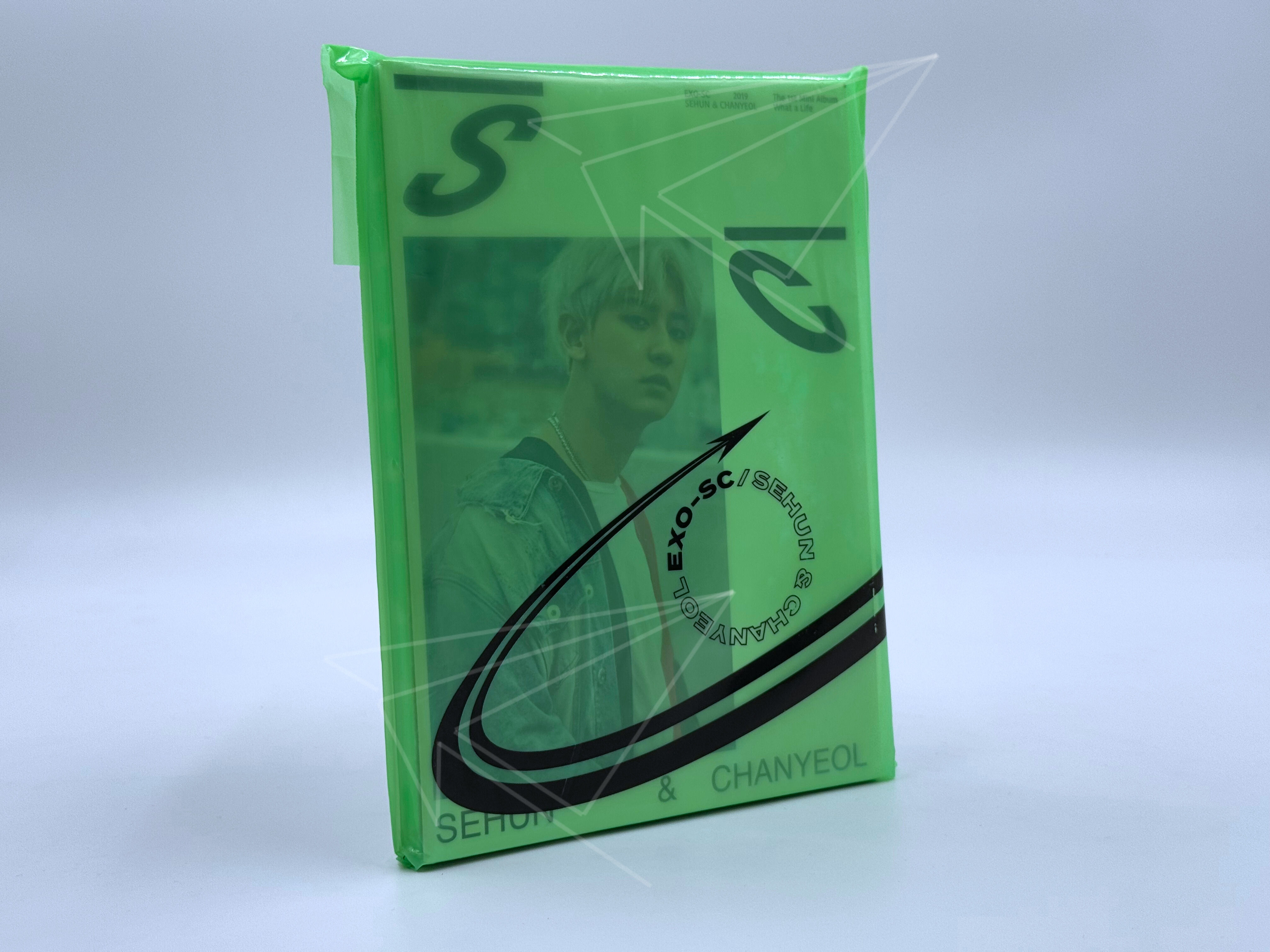 EXO-SC "WHAT A LIFE" ALBUM VERSIÓN SC2019_G ABIERTO