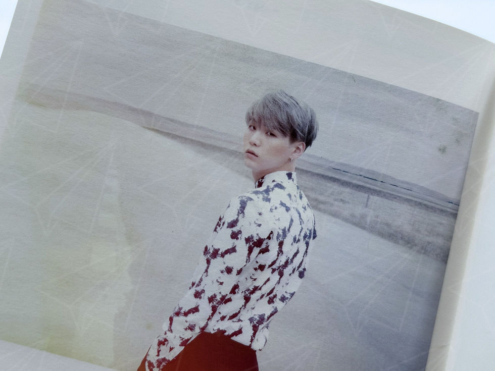 Miniatura: BTS "YOUTH" ALBUM VERSIÓN REGULAR ABIERTO