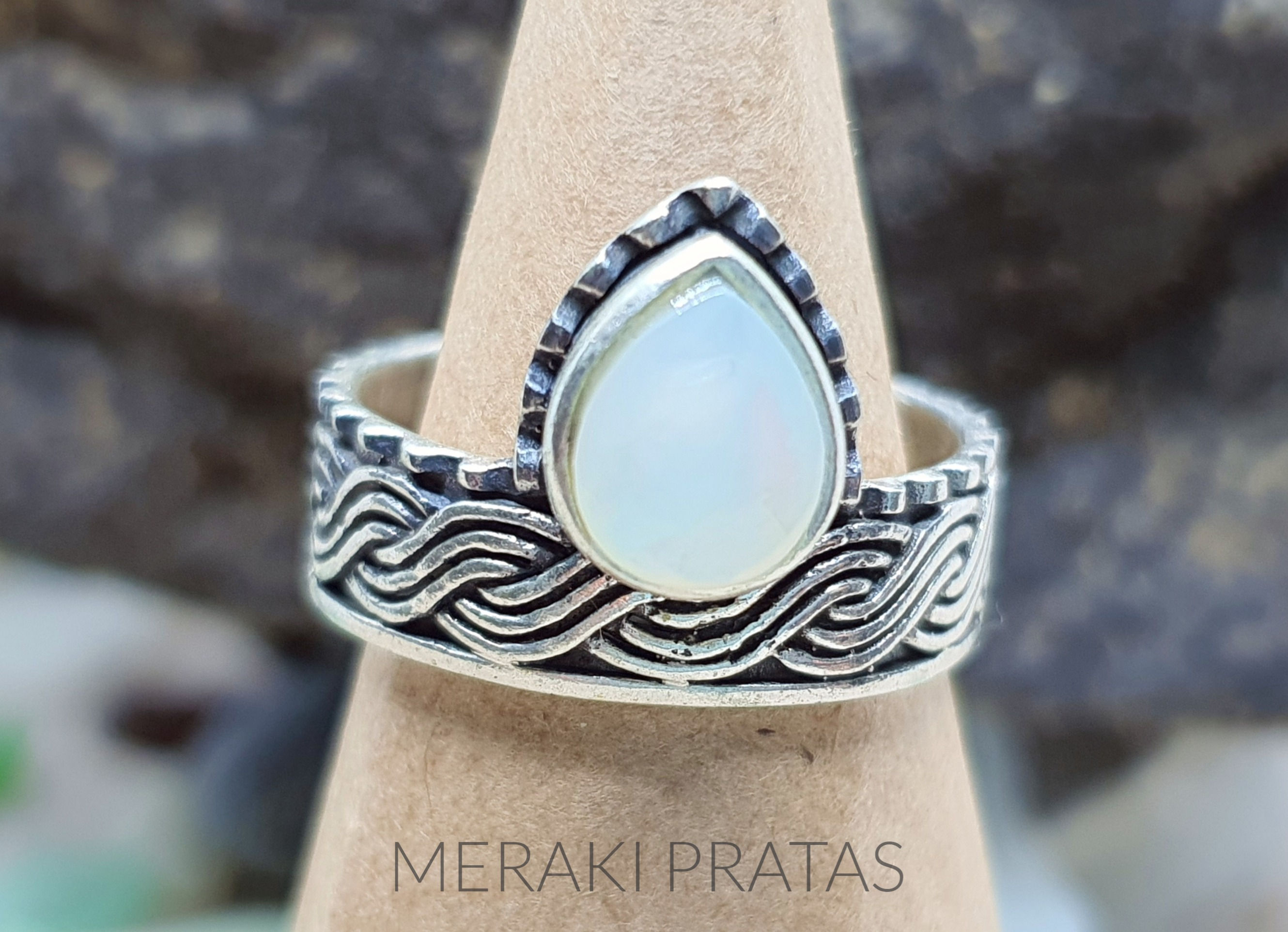 Anel Boho Madrepérola