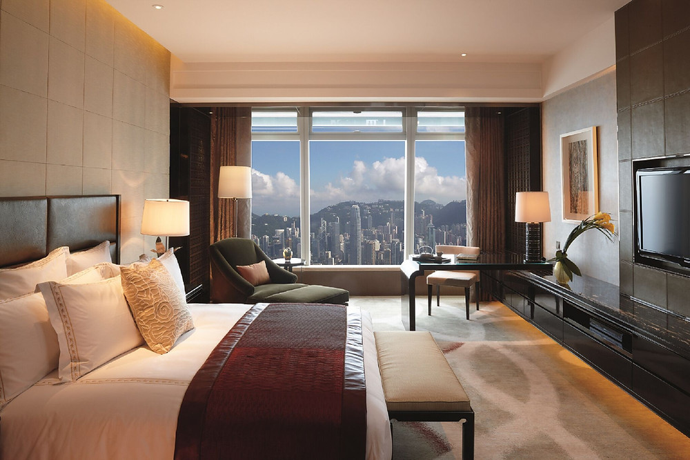 Ritz-Carlton Deluxe room with Victoria Harbour view
