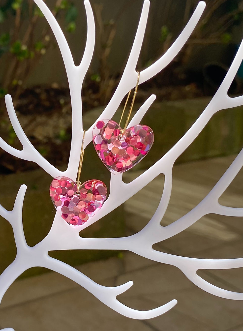 Thumbnail: El Yapımı Epoksi Pullu Kalp Küpe -Handmade Resin Sequin Heart Earrings