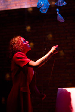 Experimento 3_Fotografia de Haroldo Lourenção_Corpoinstalação 2° edição_ 2007.jpg