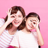 女性2人