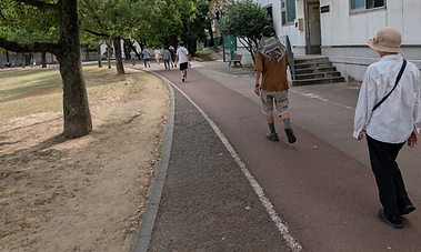 自分のペースでウォーキングします。