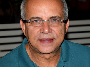 E disse Caetano Veloso sobre Arlindo: “o maior sambista moderno, o deus de melodias mágicas”