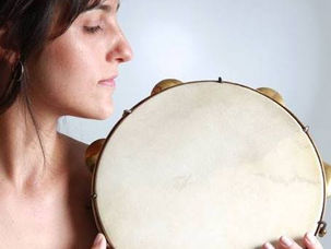 Entudando a Canção: A Geografia Afetiva de "Meu Saravá"