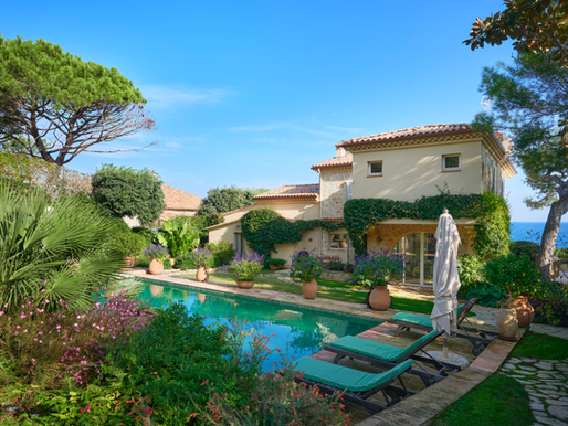 French Riviera Villa Facing the Sea in Cap d’Antibes