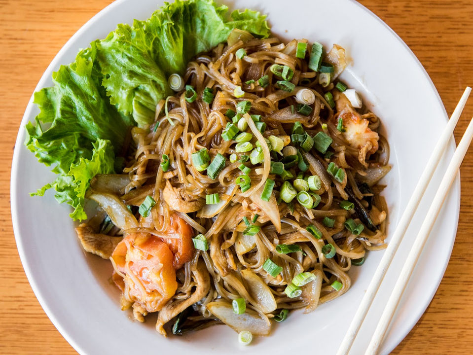 MSH_sawatdee_maple_grove_spicy noodles.jpg