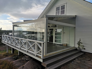 Pergola PergoNova premium aluminiowa - nowoczesna strefa wypoczynkowa zadaszona