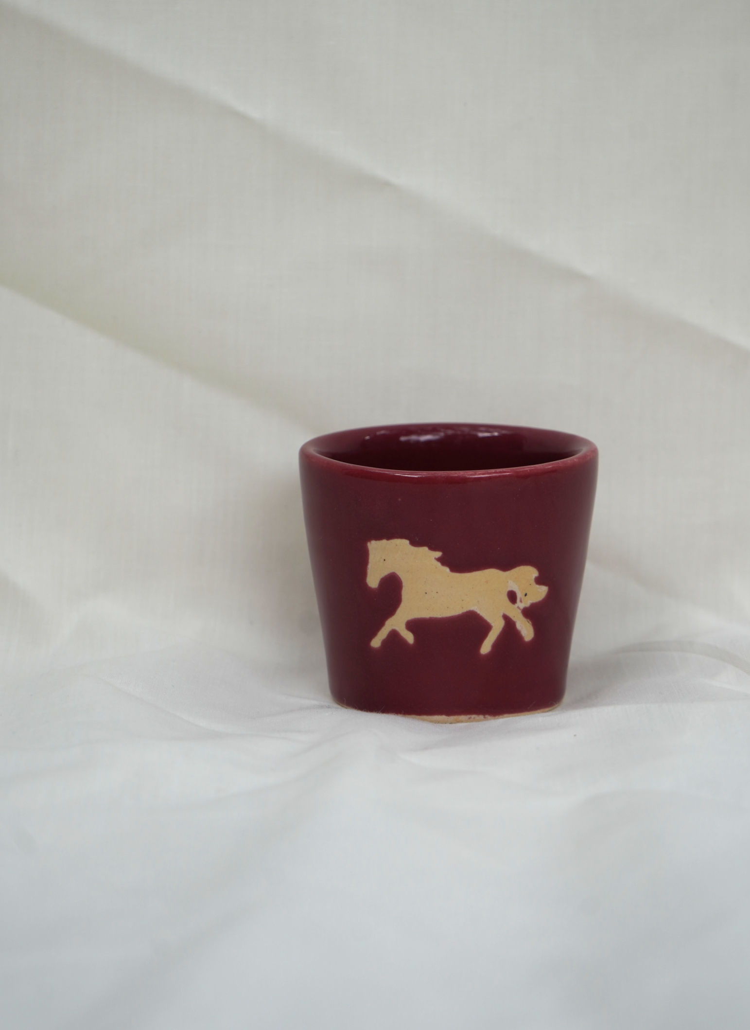 Plum Horse Mini Cup