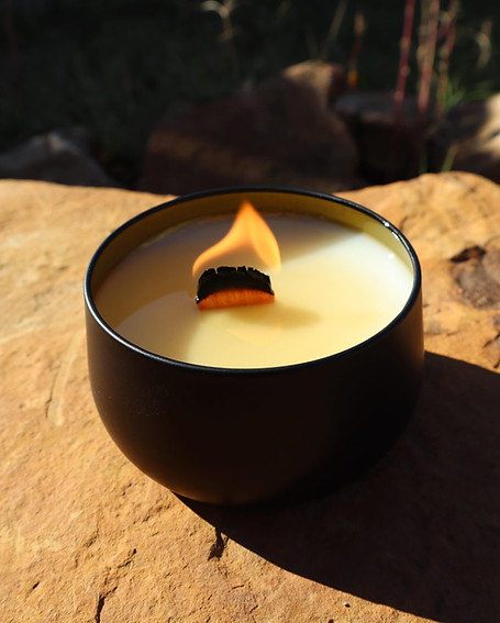 Black tin candle with Wooden wick