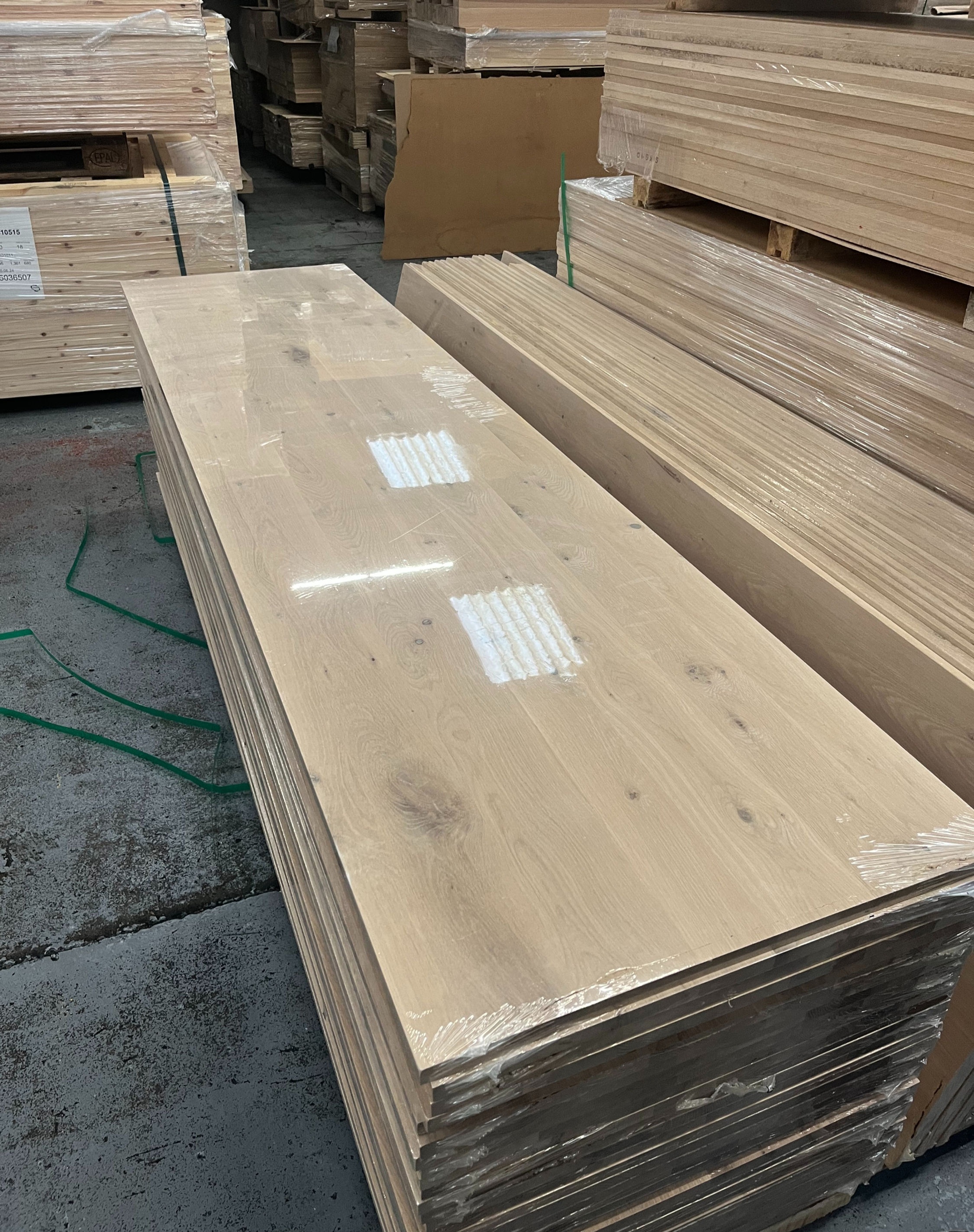 Rustic Grade Oak 2400mm x 600mm x 18mm