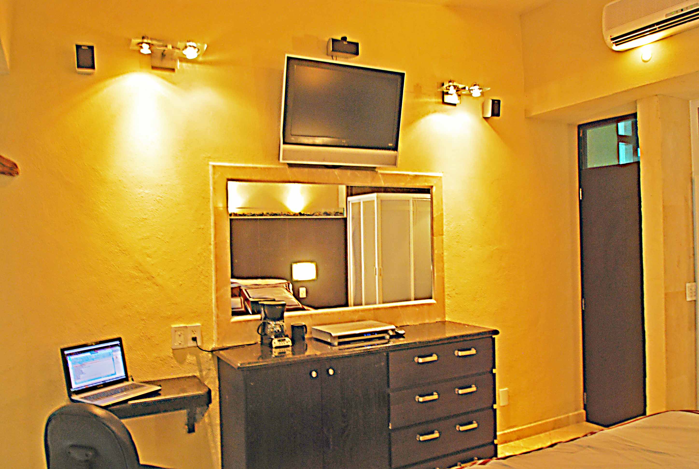 #2701 4Br-4.5Bth Yalmakan Resort 38A