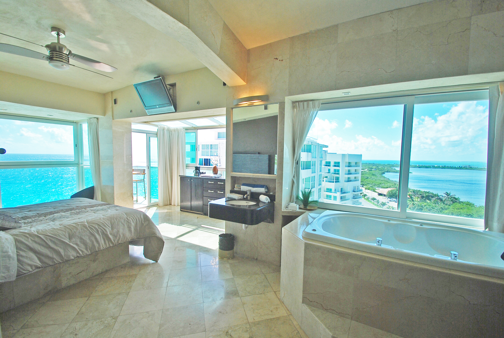 #2701 4Br-4.5Bth Yalmakan Resort 25