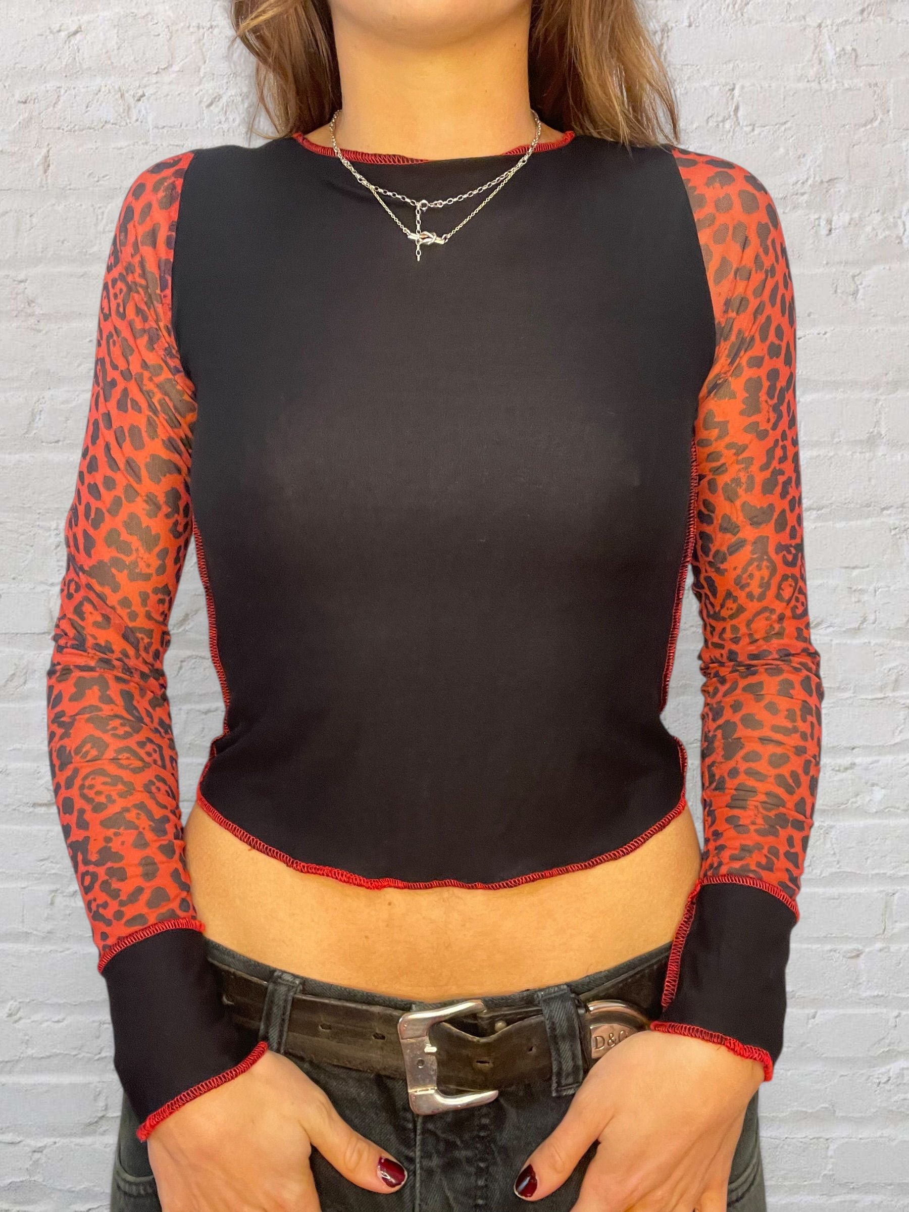red leopard sleeve top