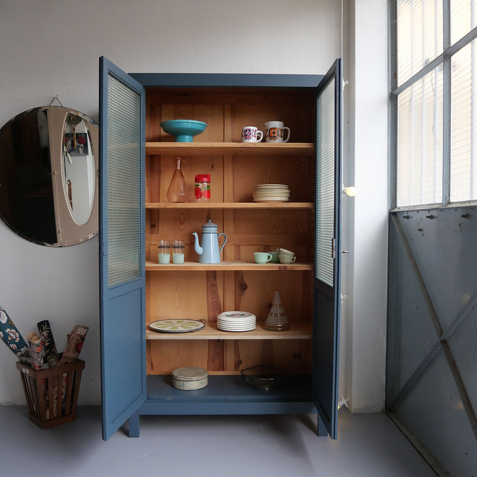 Miniature : Vitrine ancienne