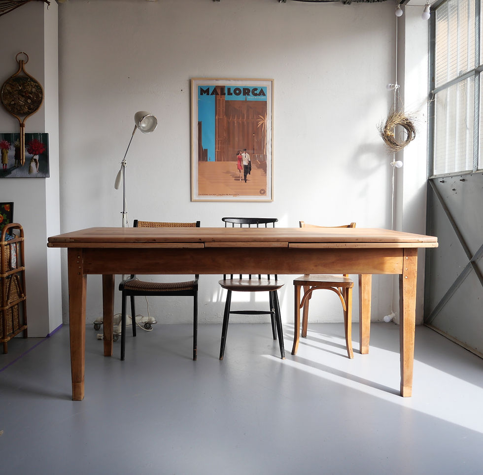 Table à rallonges en merisier