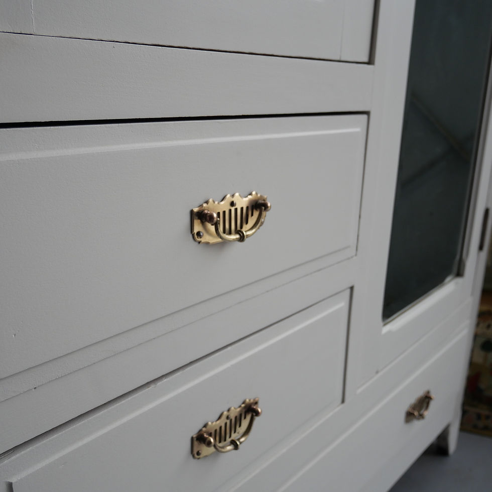 Miniature : Armoire parisienne
