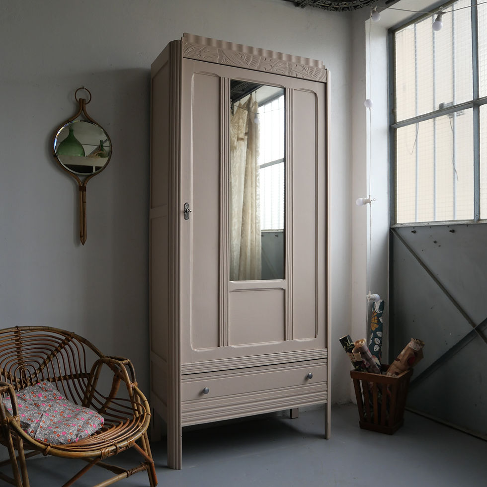 Miniature : Bonnetière art déco