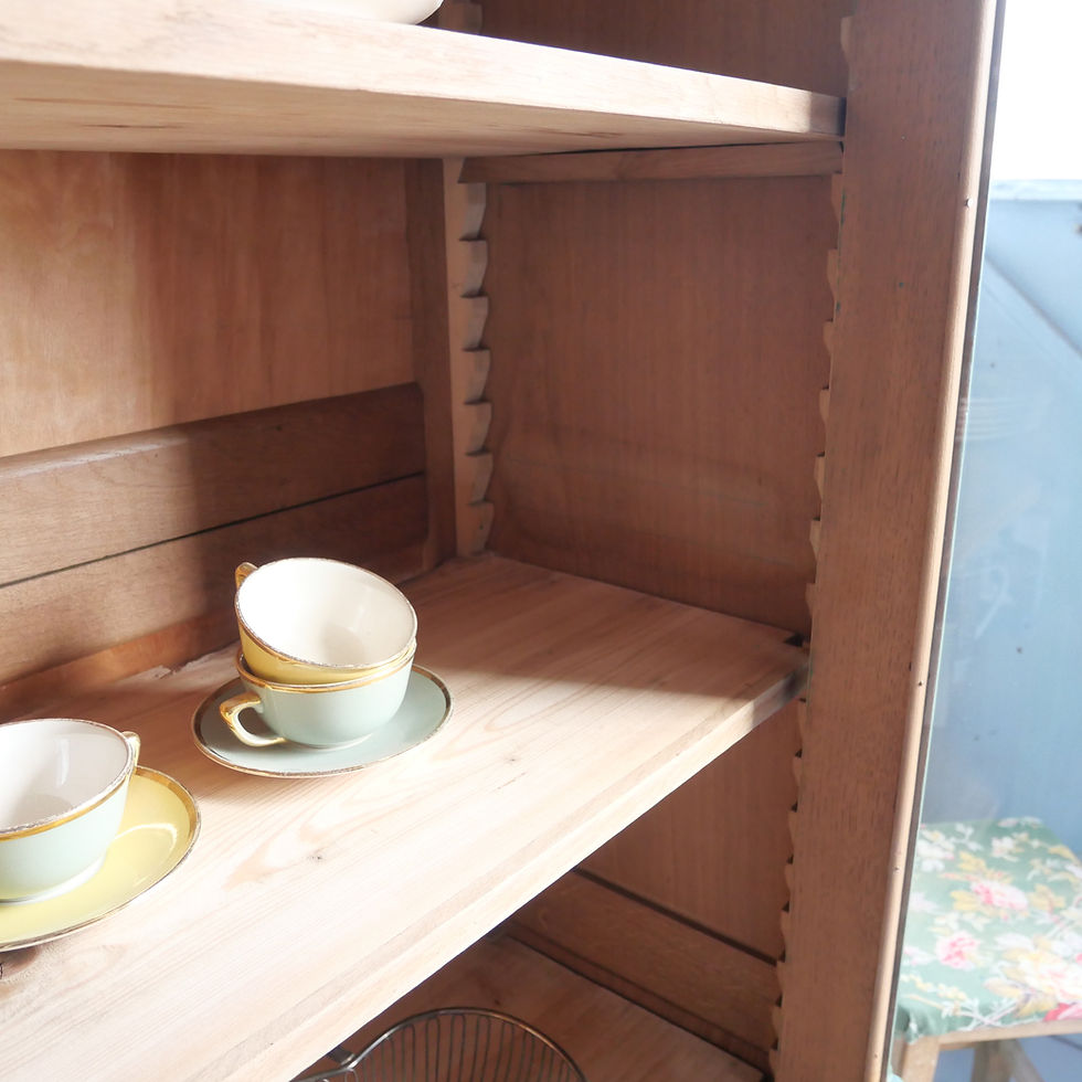 Miniature : Vitrine ancienne