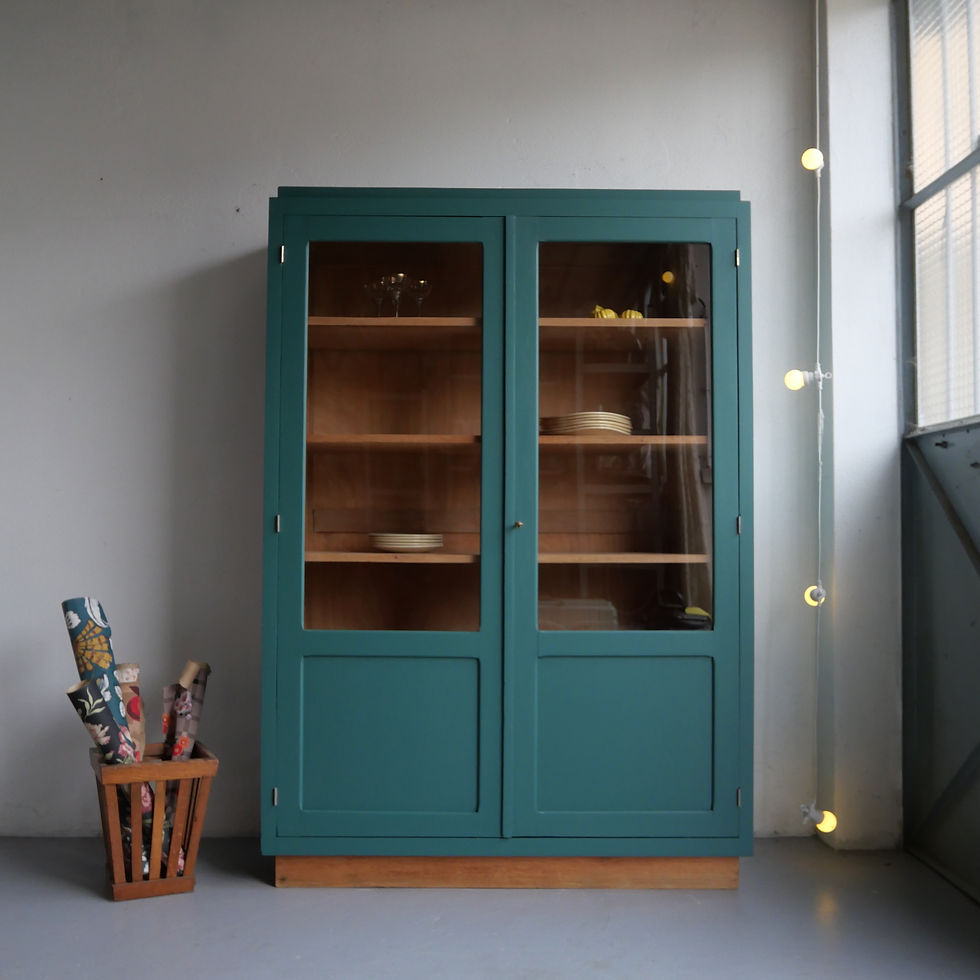 Miniature : Vitrine ancienne