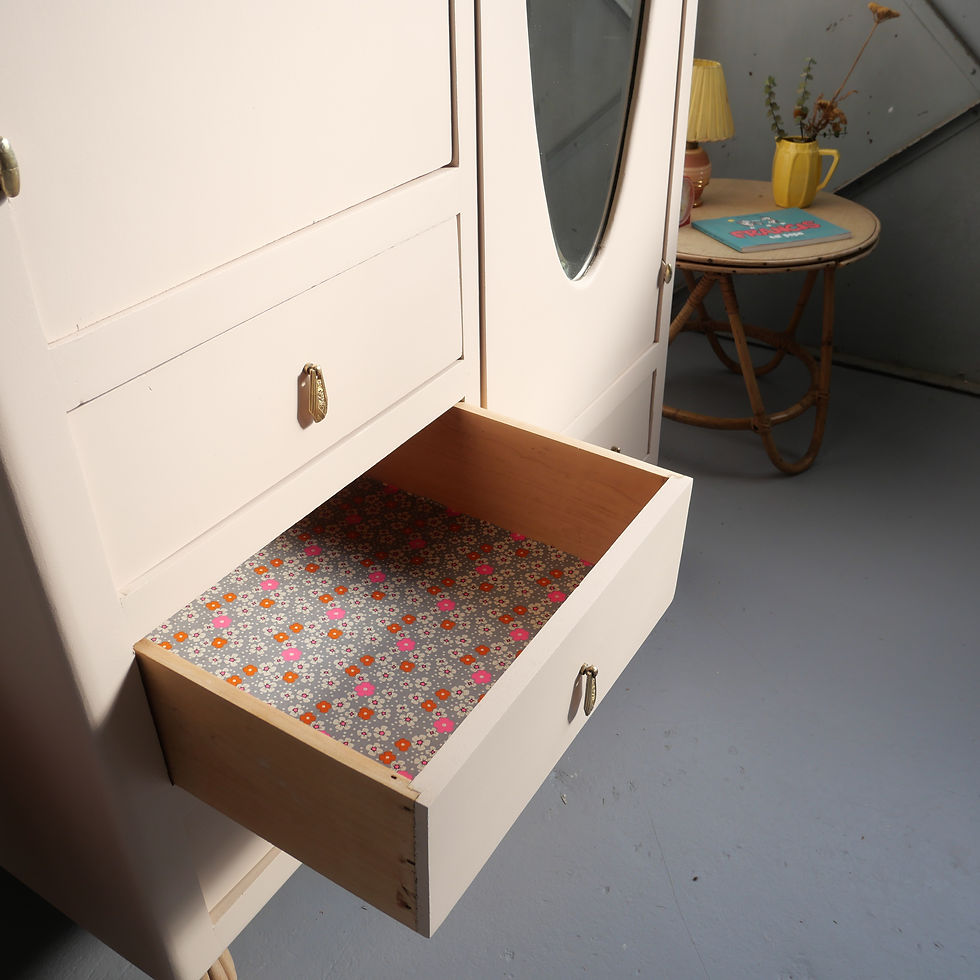 Miniature : armoire art déco