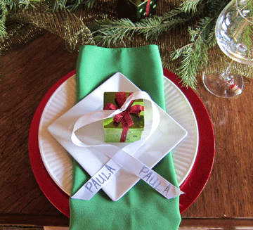 Green-Red-Christmas-Place-s.gif