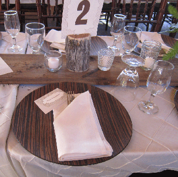 wood grain charger plate