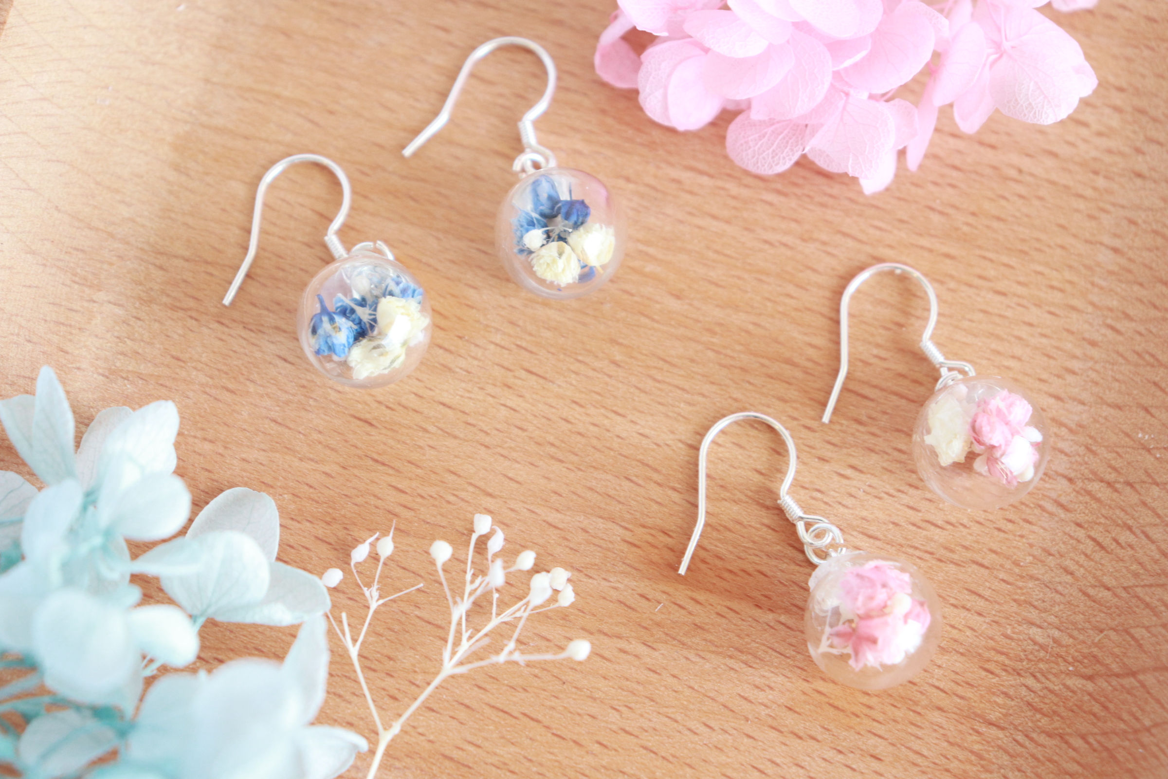 Preserved flower Ball Earrings