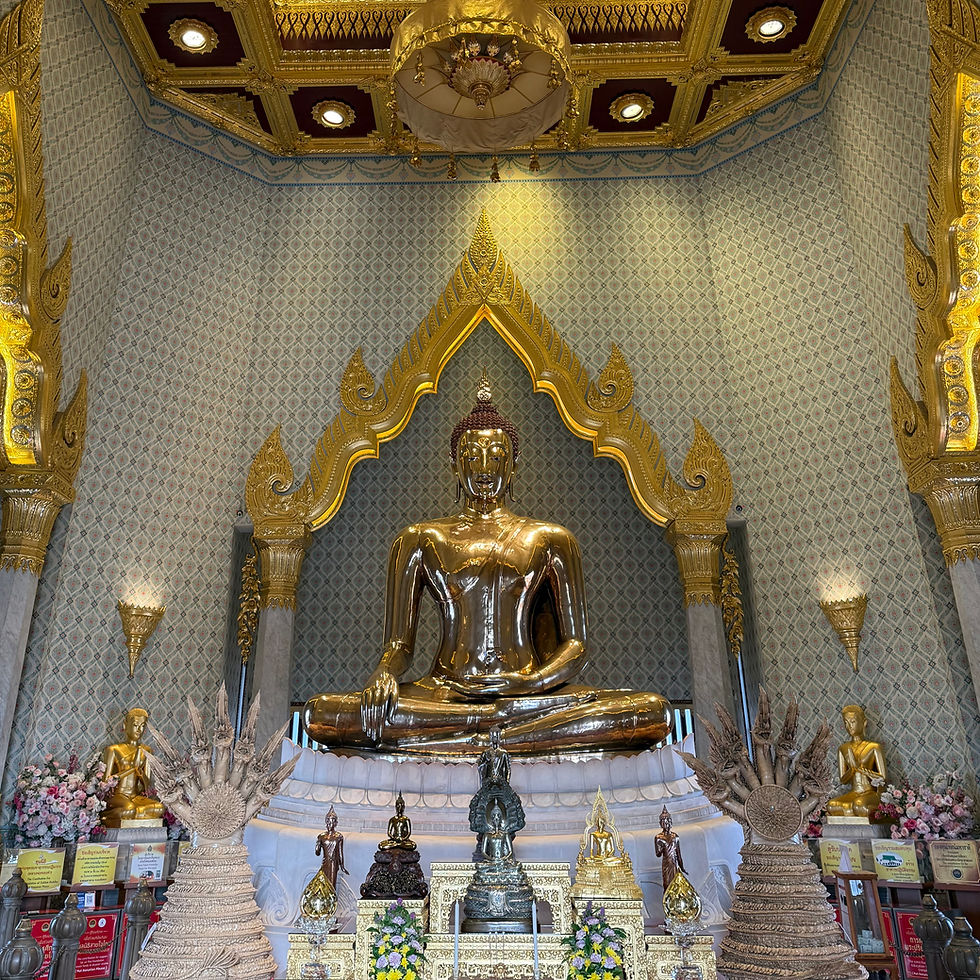 แสงทองแห่งสุโขทัย สู่มหานคร: พระพุทธมหาสุวรรณปฏิมากรกับการเดินทางข้ามศตวรรษ