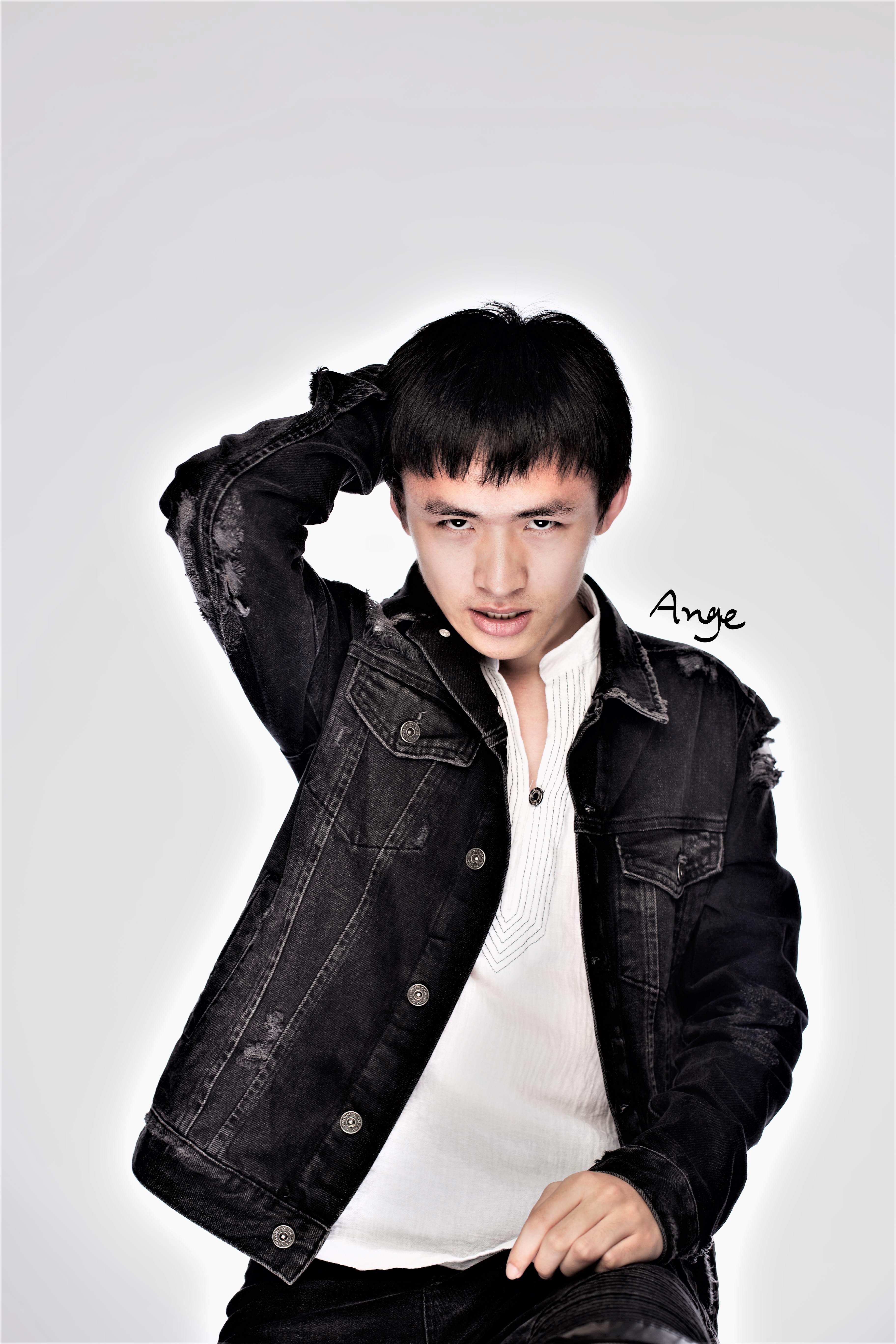 Writer: Ange ZL